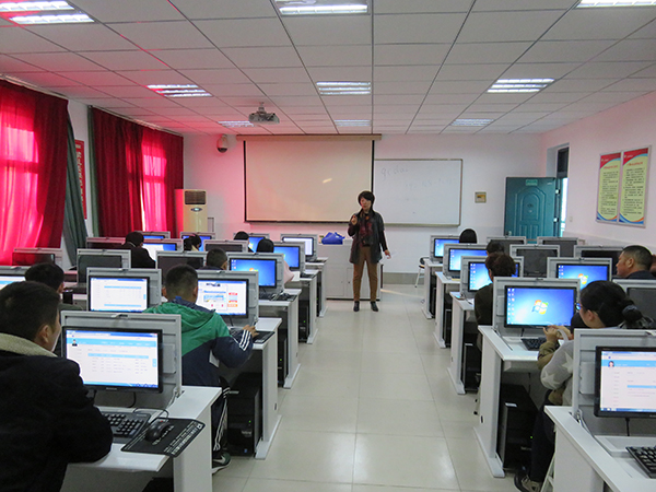 安徽广播电视大学六安市分校奥鹏远程教育学习中心举行2016年秋季新生开学典礼暨入学培训