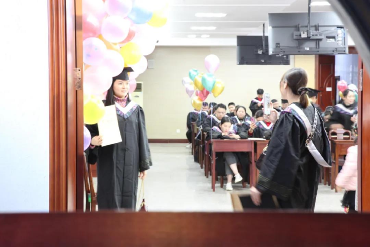 南充电大奥鹏学习中心2021年春季毕业典礼如期举行