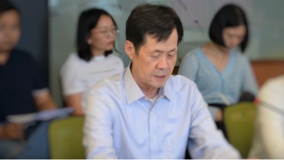 “混合增强在线教育关键技术与系统研究”项目进度研讨会成功举办